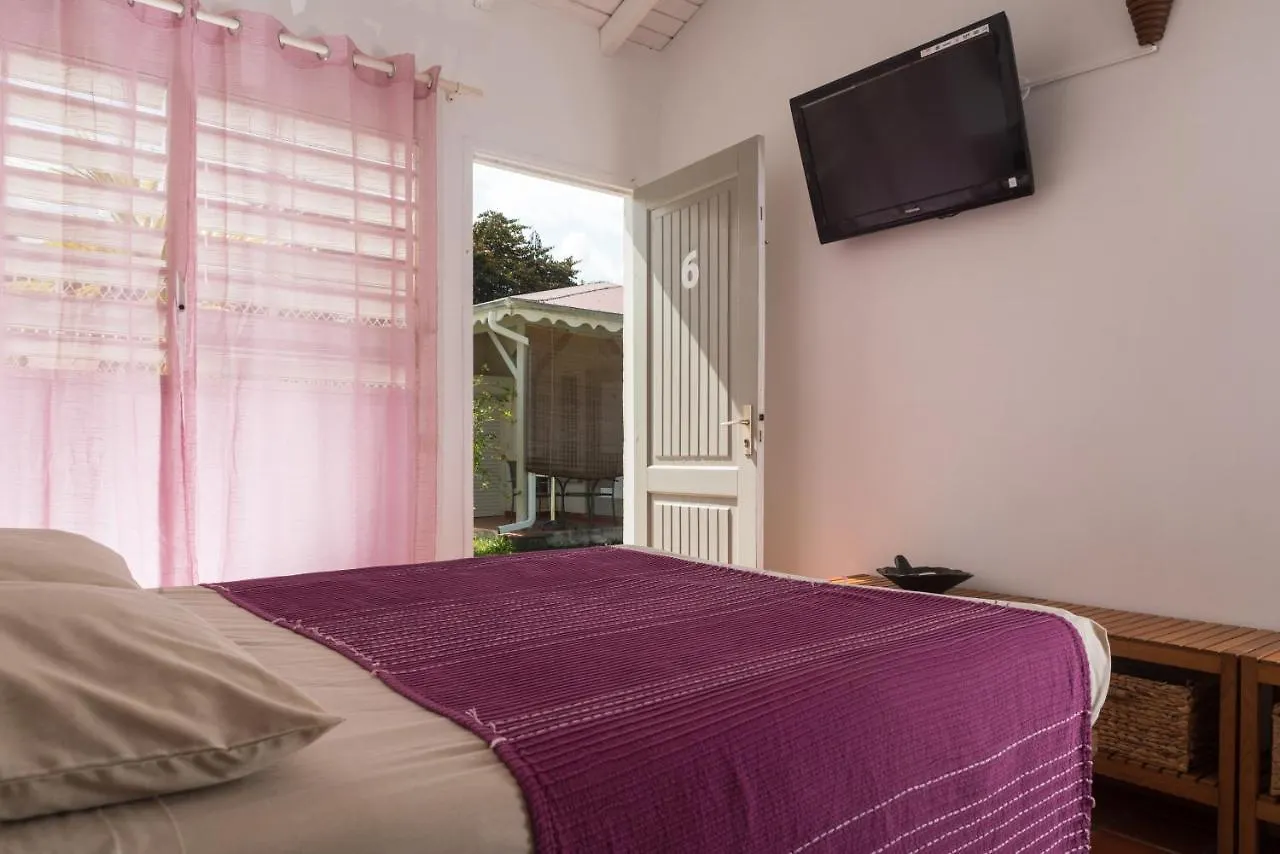Hotel Les Bananiers Le Gosier  0*, Le Gosier (Grande-Terre)